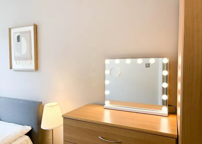 Modern & Spacious City Centre Apartment For Long Stay